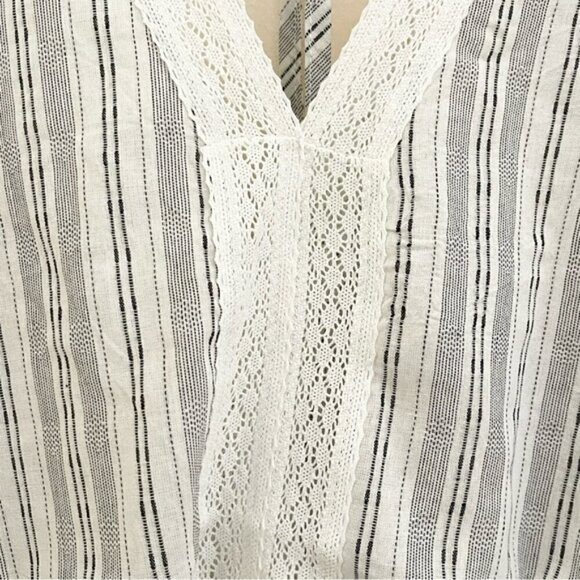 NEW Simple by Suzanne Betro White and Gray Stripes V-neck Tunic Top US M - Picture 7 of 9